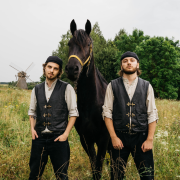 Police In Paris, Песняры - Косил Ясь конюшину